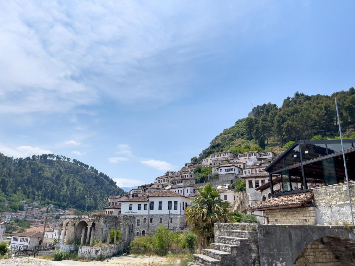 White Villa Berat Exteriér fotografie